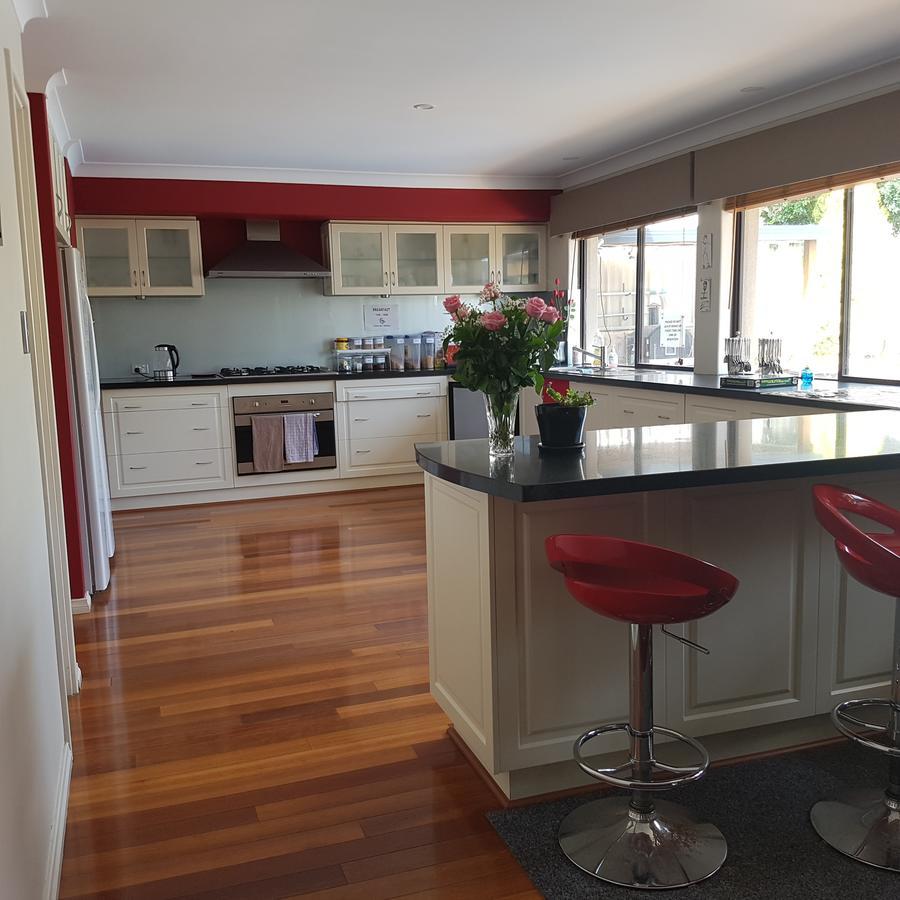 Ocean Reef Homestay Perth Exterior photo